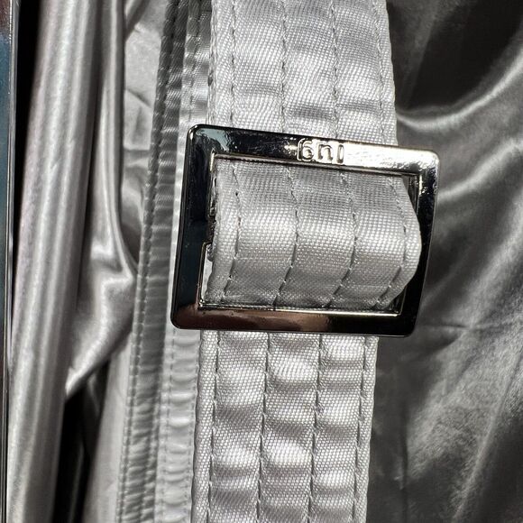 LUG Quilted Coupe SE‎ Convertible Crossbody Waist Belt Bag Purse Silver Summer - Picture 13 of 16